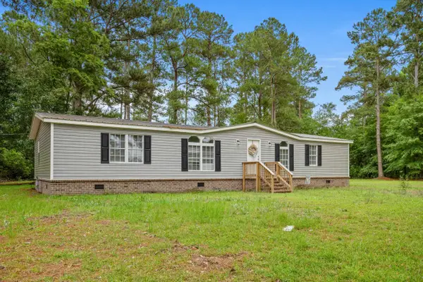 123 Quail Run Rd., Loris, SC 29569