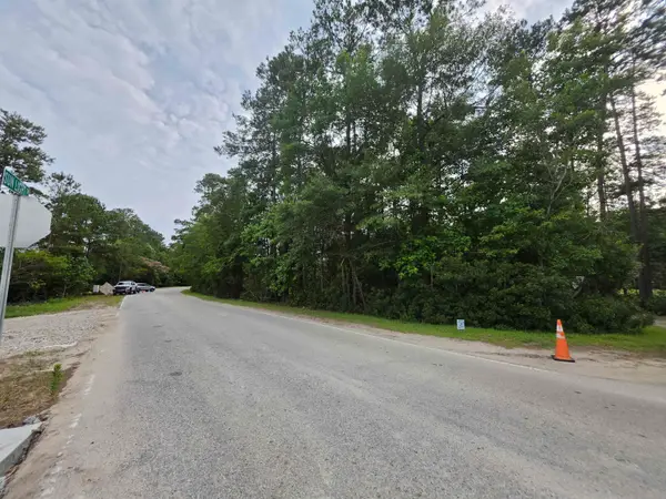 4137 Rose Bud Ln., Myrtle Beach, SC 29588