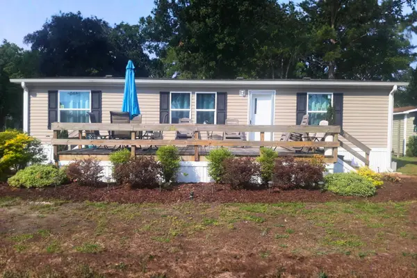 1617 Crystal Lake Dr., Myrtle Beach, SC 29575