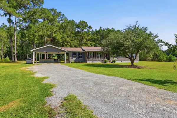 188 Aimwell Rd., Andrews, SC 29510