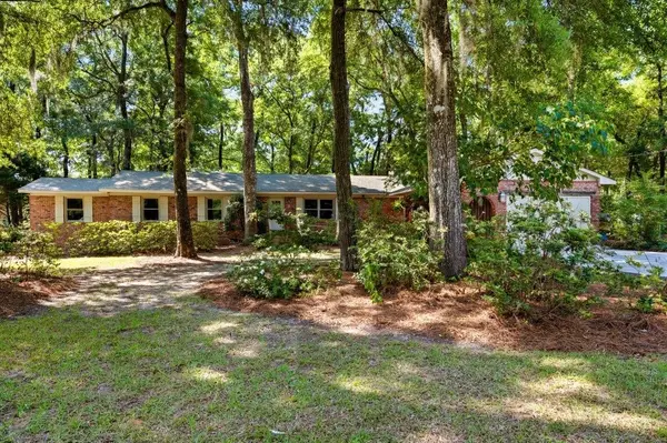 71 Baruch Ln., Pawleys Island, SC 29585