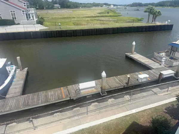 4396 Baldwin Ave., Little River, SC 29566