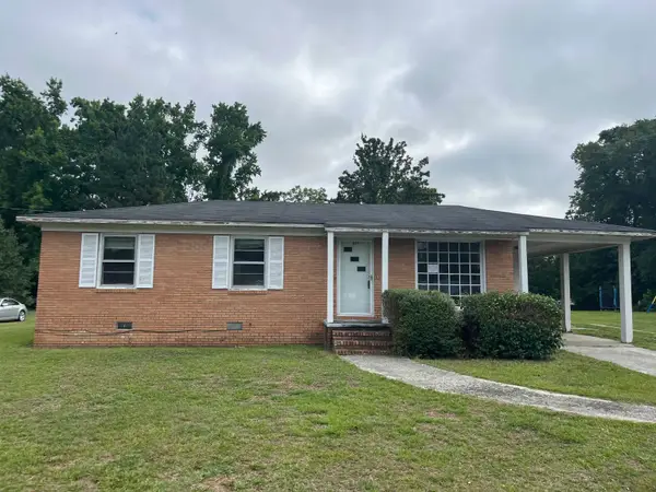 908 Martin Luther King Dr., Andrews, SC 29510