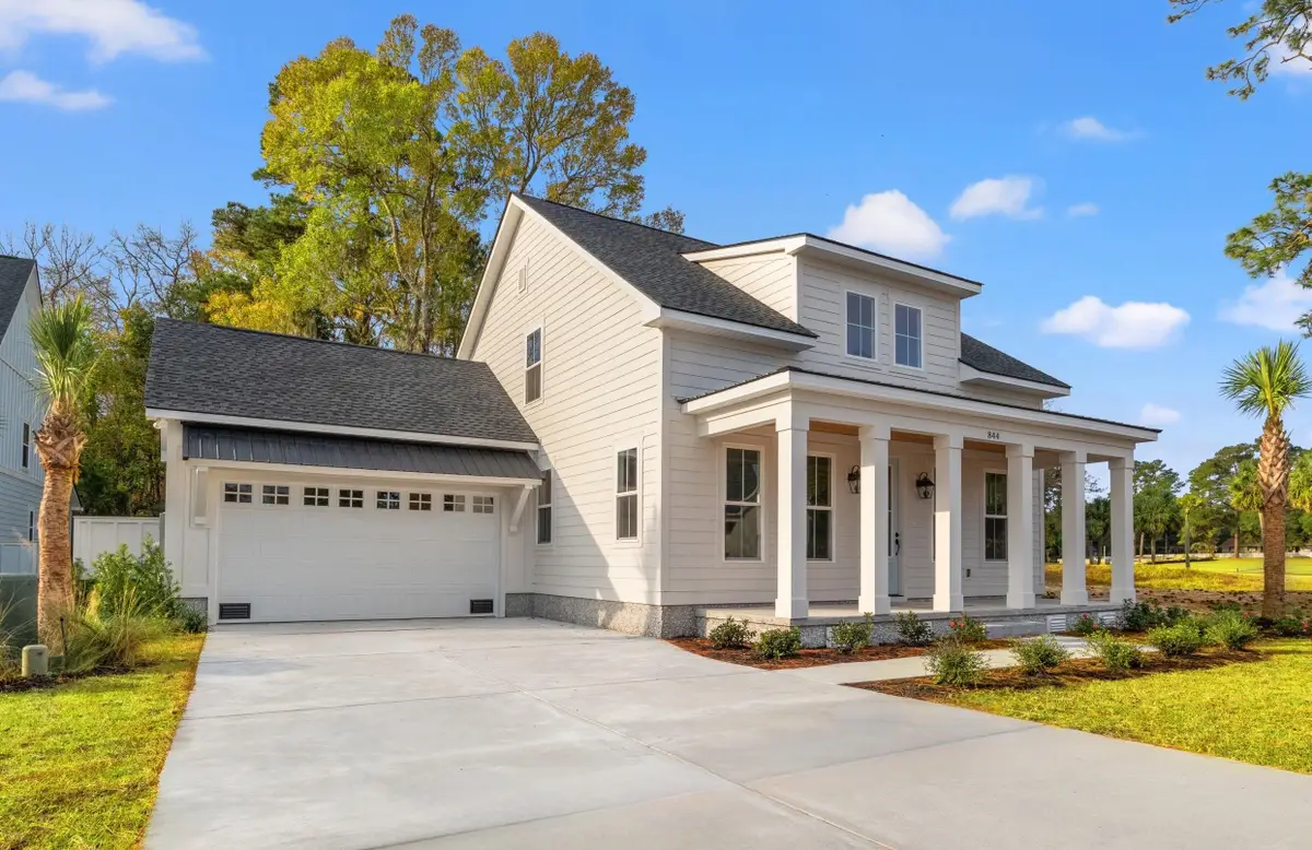 1101 Crooked Hook Rd., North Myrtle Beach, SC 29582 - #1