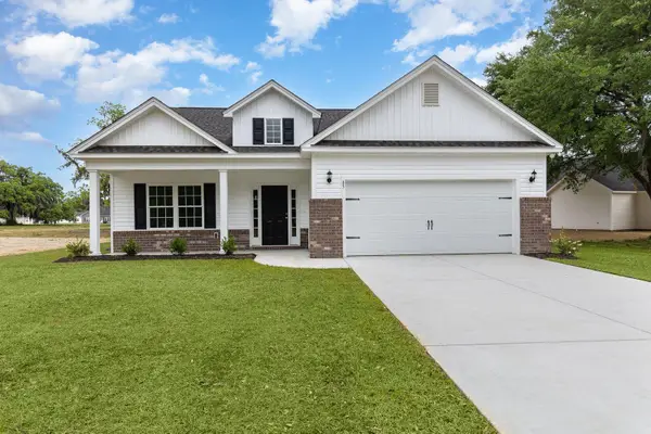 810 Woodside Dr., Conway, SC 29526