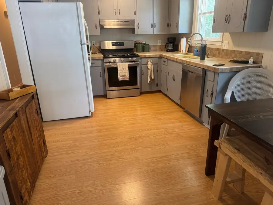 215 South Pine St., Johnsonville, SC 29555 - #2