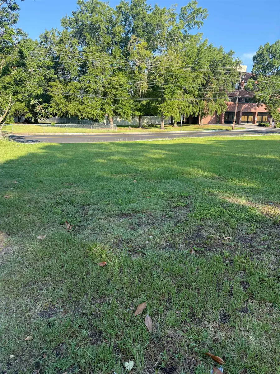 527 South Main St., Mullins, SC 29574 - #3