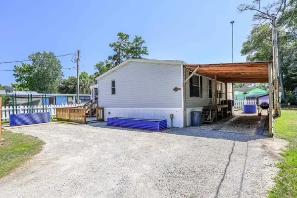 555 Woodland Dr., Murrells Inlet, SC 29576