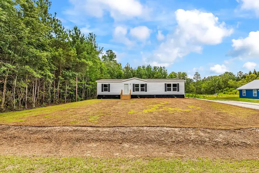 2148 Hughes Gasque Rd., Aynor, SC 29511 - #2