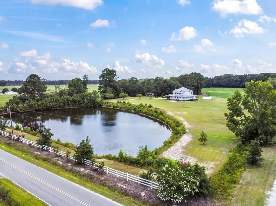 3512 Sumpter Rd., Loris, SC 29569 - #3