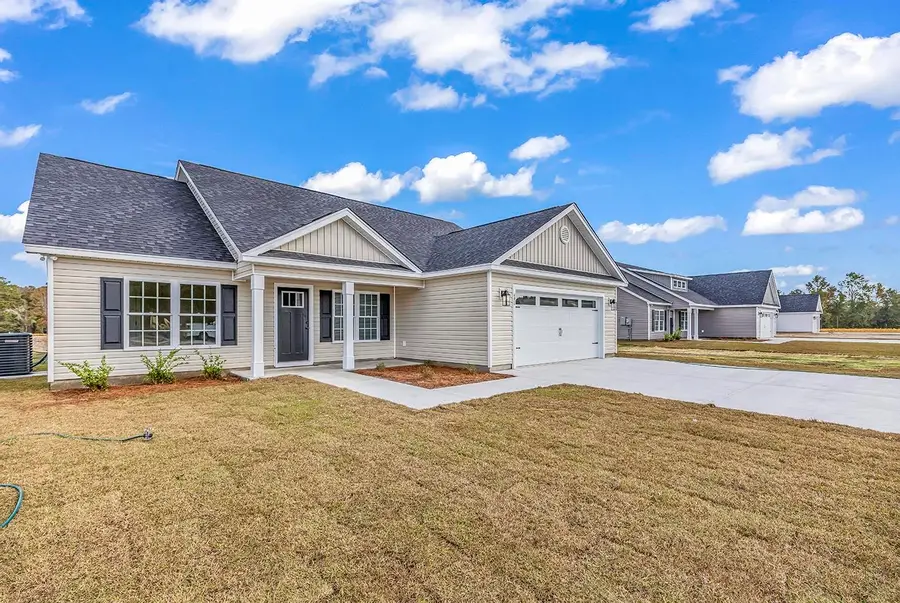 986 Inglewood Dr., Loris, SC 29569 - #3