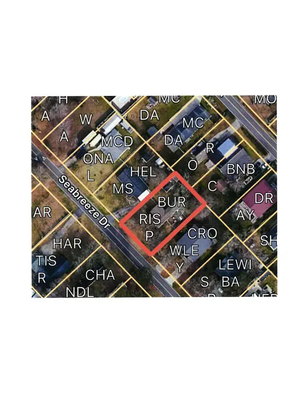 554 Seabreeze Dr., Murrells Inlet, SC 29576