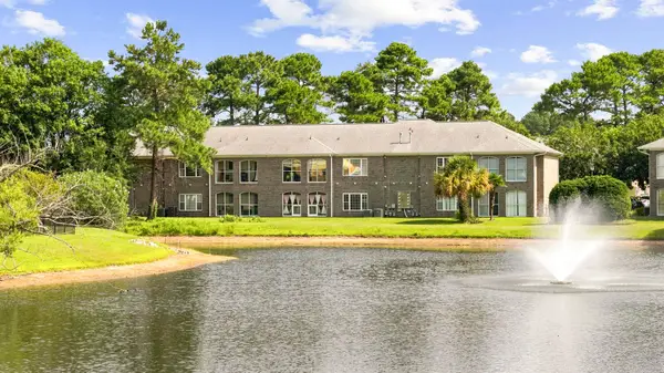 400 Willow Green Dr. #D, Conway, SC 29526