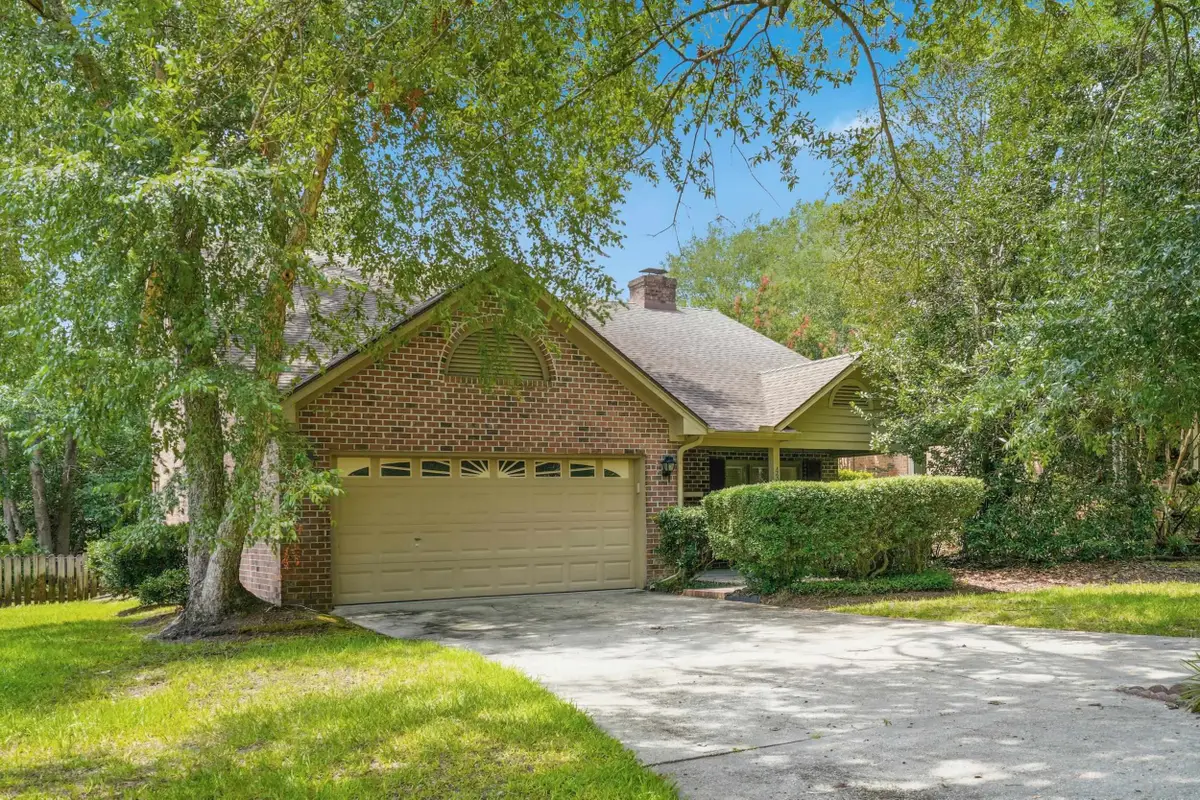 4346 Mccorsley Ave., Little River, SC 29566 - #1