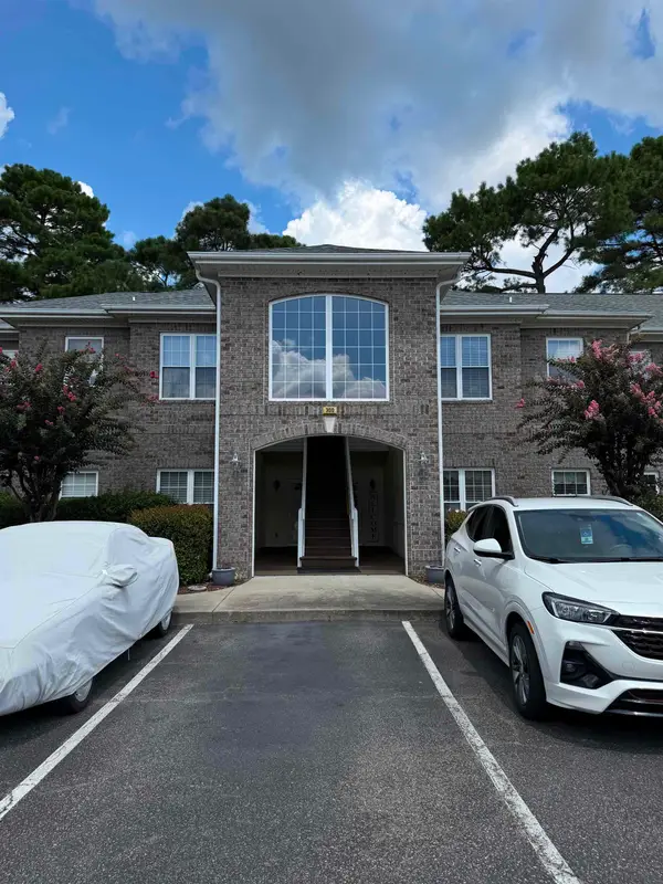 300 Willow Green Dr. #B, Conway, SC 29526