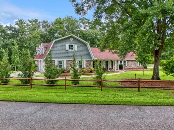 3379 Collins Creek Dr., Murrells Inlet, SC 29576