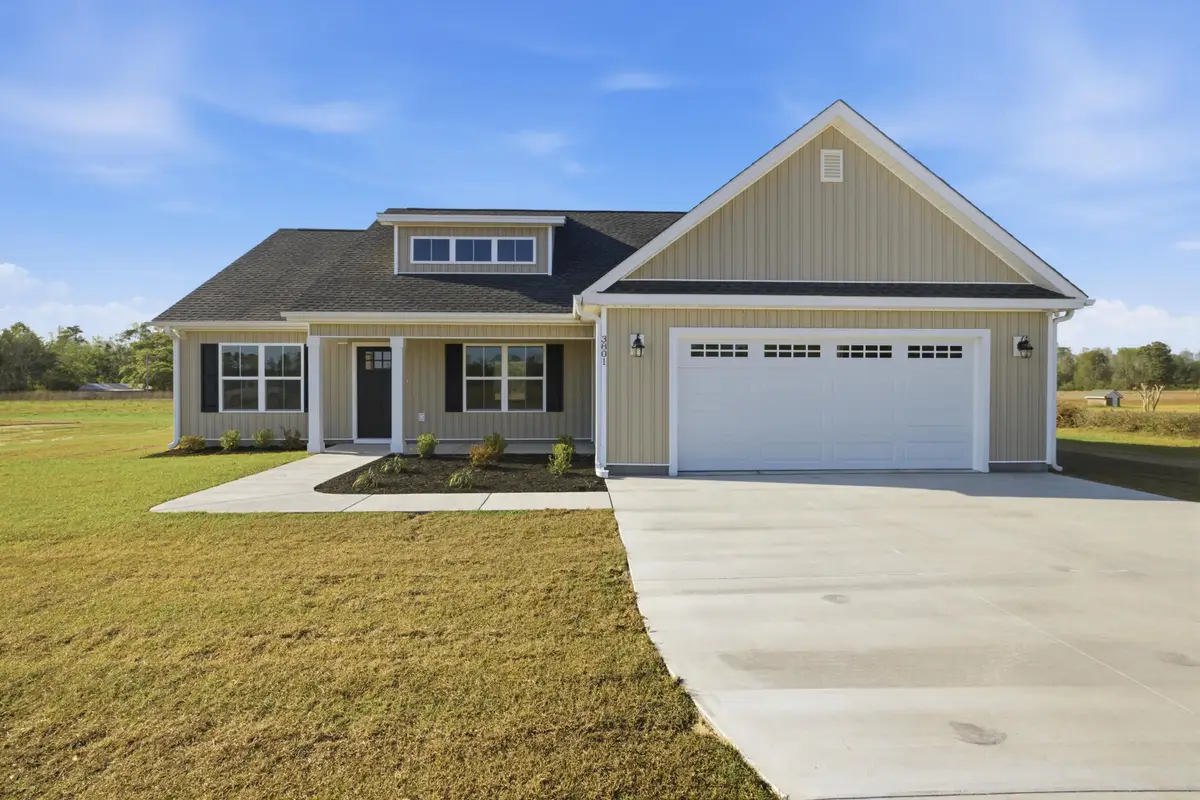 3813 Valley Forge Rd., Aynor, SC 29511 - #1