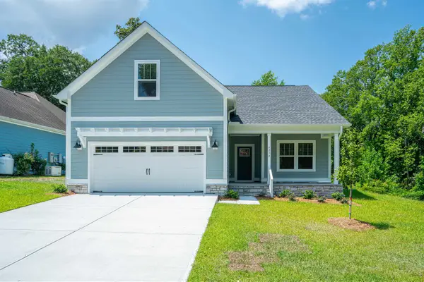 4232 Luck Ave., Little River, SC 29566