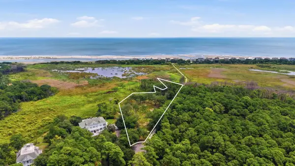 279 Midden Ln., Pawleys Island, SC 29585