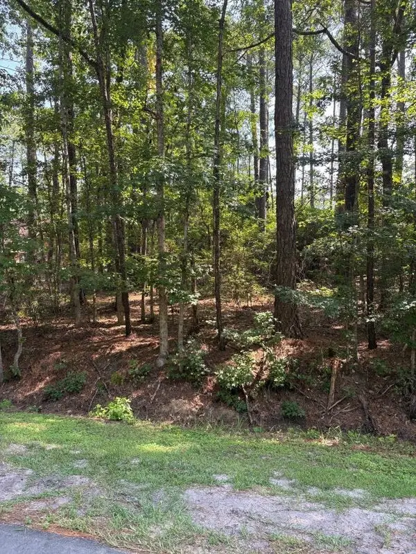 13 Myrtlewood Dr., Calabash, NC 28467