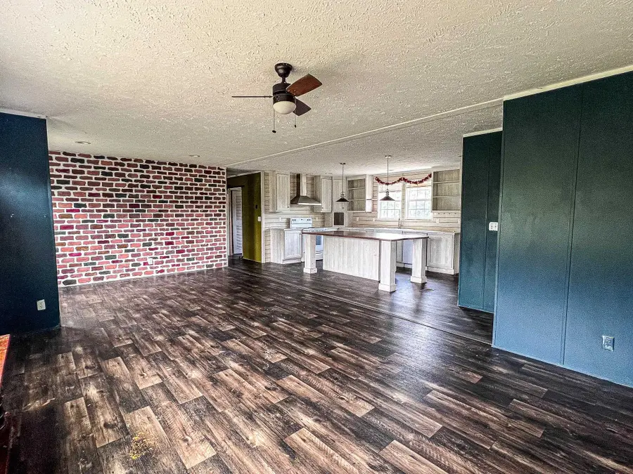 176 Old Flowers Rd., Hemingway, SC 29554 - #2