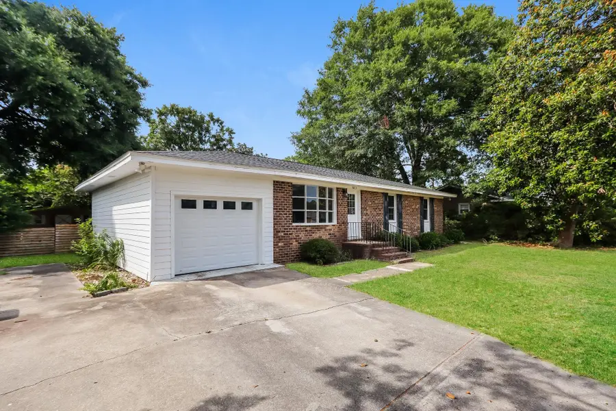 7613 Driftwood Dr., Myrtle Beach, SC 29572 - #2
