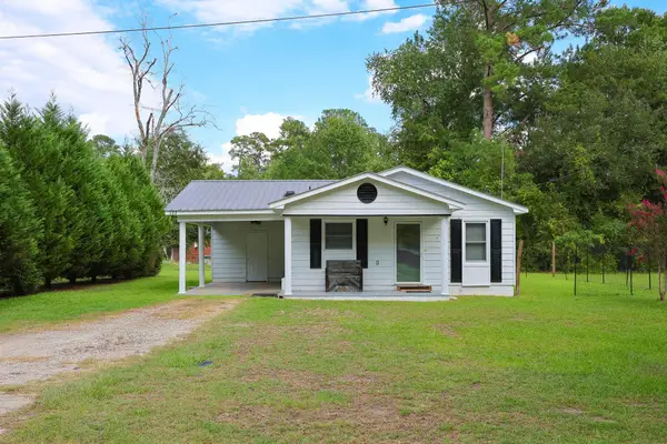 104 S Eaddy St., Hemingway, SC 29554