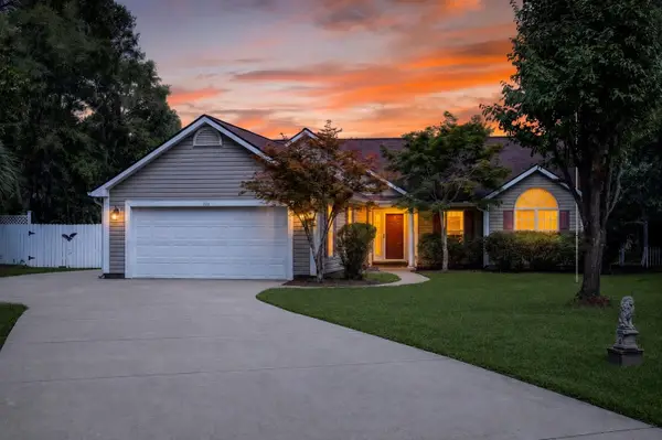 126 Otter Run Rd., Pawleys Island, SC 29585