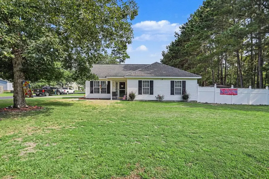 3002 Denine Dr., Conway, SC 29526 - #2