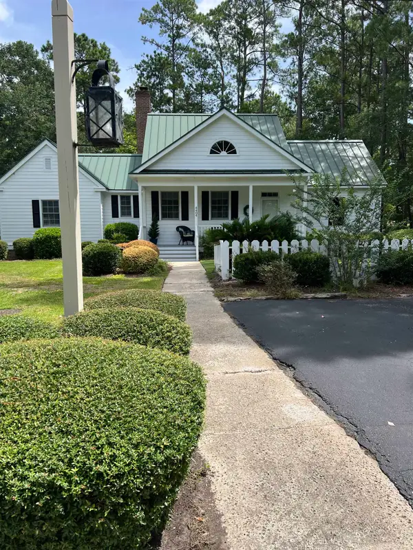 4404 Hitching Post Ln., Murrells Inlet, SC 29576