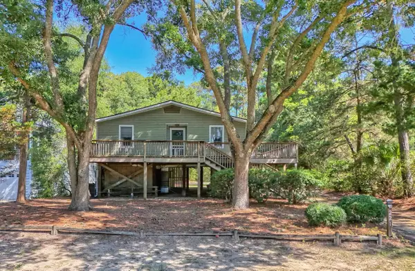 221 Windover Dr., Pawleys Island, SC 29585