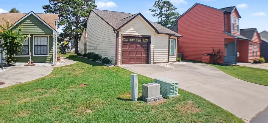 1010 Charles St., North Myrtle Beach, SC 29582 - #2
