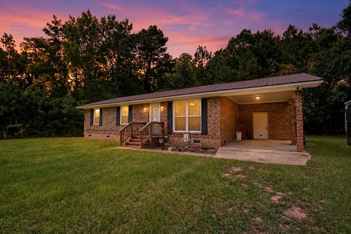1057 Cohen Dr., Hemingway, SC 29554 - #1