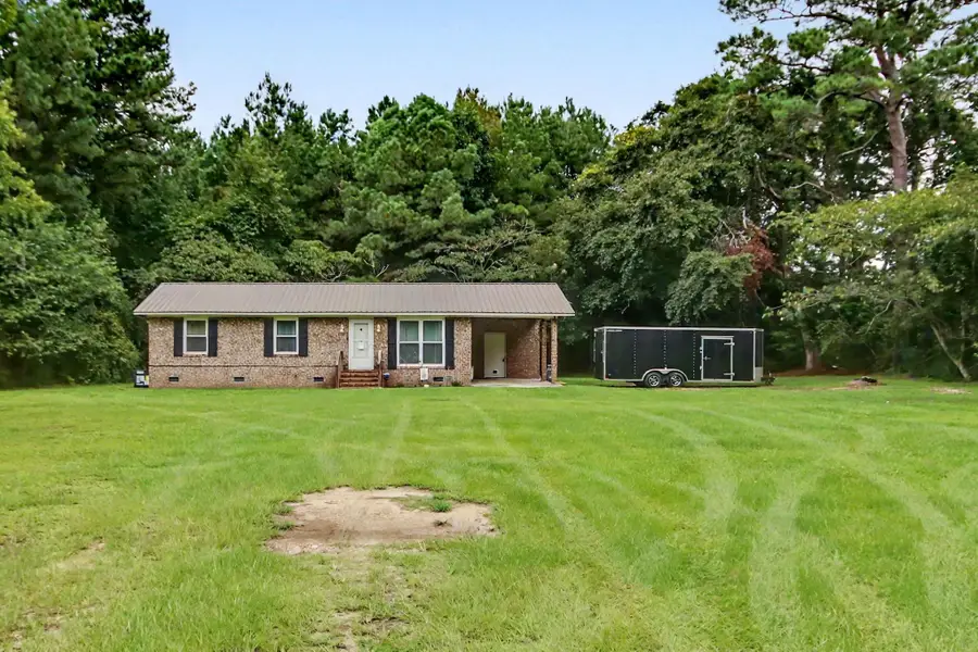 1057 Cohen Dr., Hemingway, SC 29554 - #3