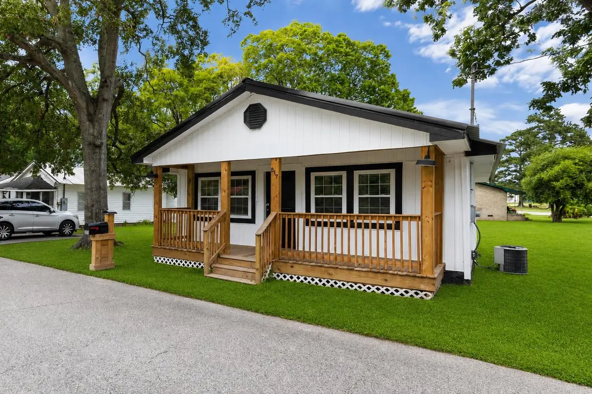 817 Simmons St., Marion, SC 29571 - #1