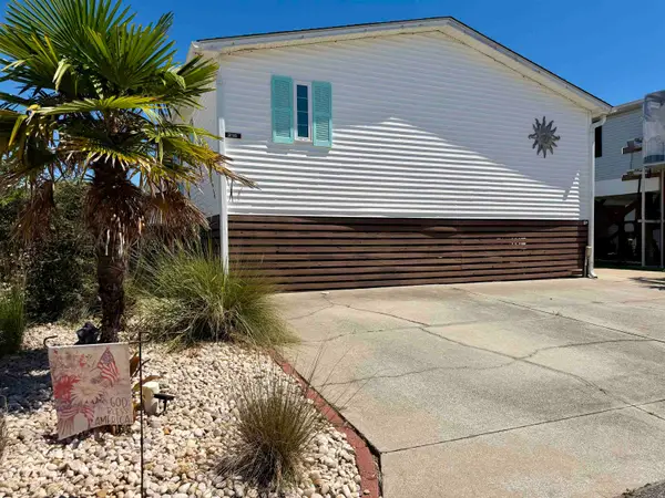 218 Dixon Rd., Surfside Beach, SC 29575