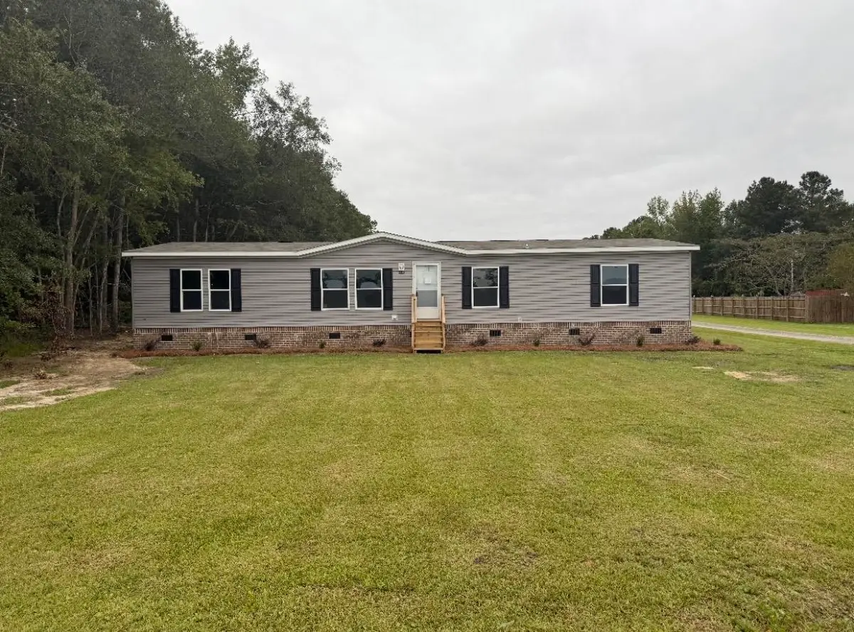 3353 Fries Bay Rd., Loris, SC 29569 - #1