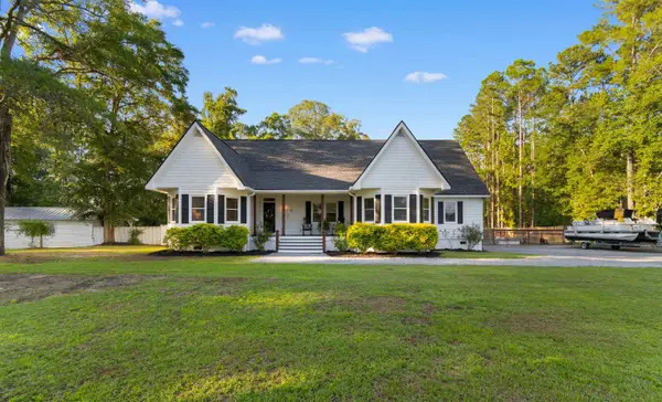 160 Comanche Dr., Georgetown, SC 29440