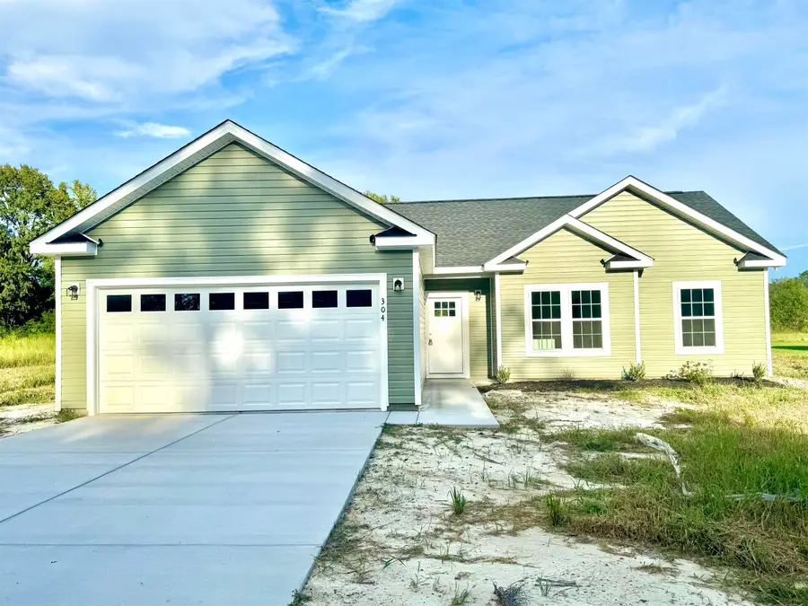 304 Miller St., Chadbourn, NC 28431 - #2