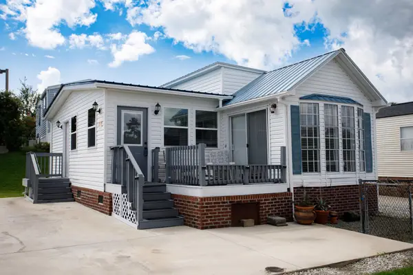 403 Low Tide Dr., North Myrtle Beach, SC 29582