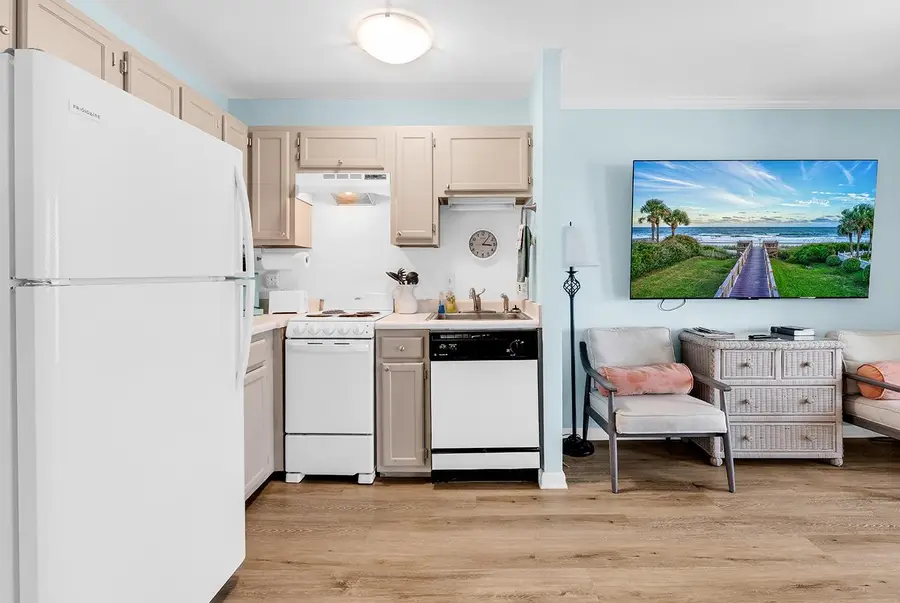 5905 Kings Hwy. #2007, Myrtle Beach, SC 29575 - #3