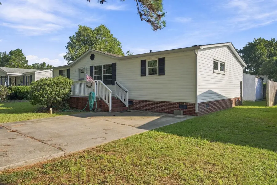 3252 Lyndon Dr., Little River, SC 29566 - #2