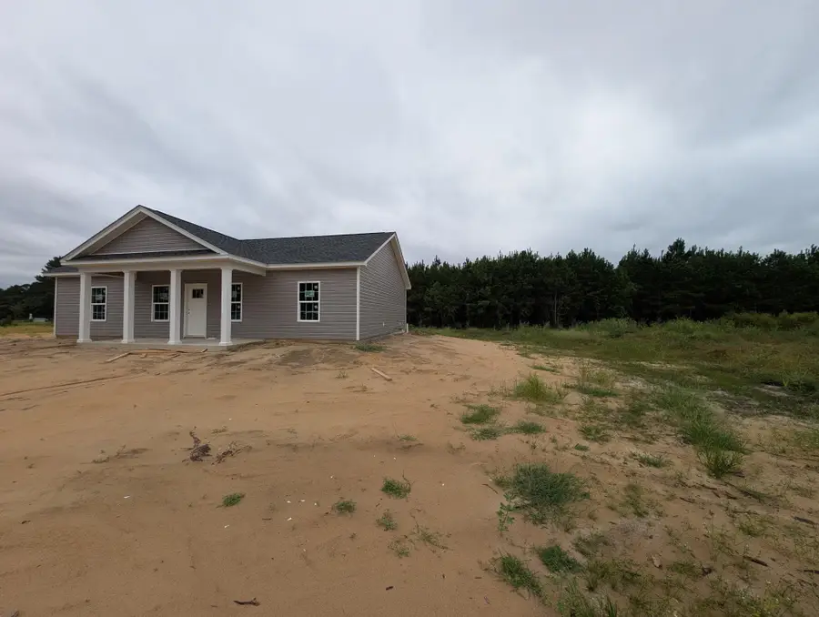 8610 Black Creek Rd., Nichols, SC 29581 - #2