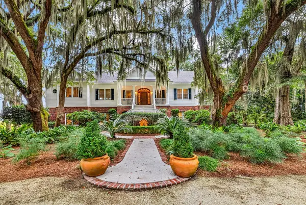 541 River Oaks Circle, Pawleys Island, SC 29585