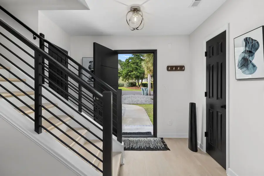 937 Strand Ave., North Myrtle Beach, SC 29582 - #2