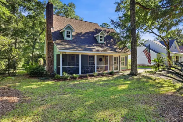 587 Hawthorn Dr., Pawleys Island, SC 29585