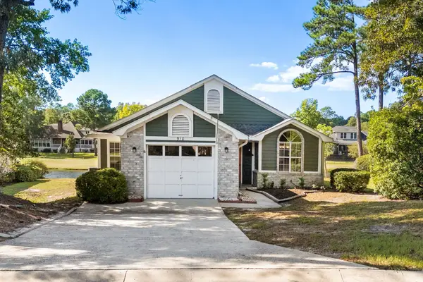 910 Knoll Dr., Little River, SC 29566