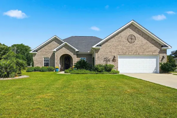 196 Vineyard Lake Circle, Conway, SC 29527