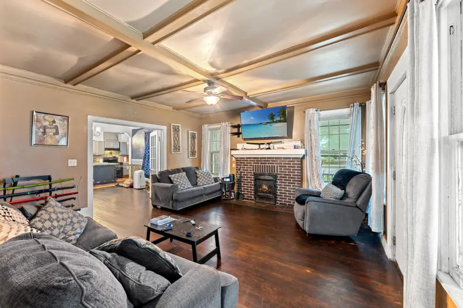 211 14th Ave. S, Dillon, SC 29536 - #3