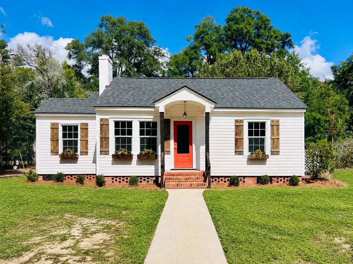 111 Cooper St., Kingstree, SC 29556 - #1